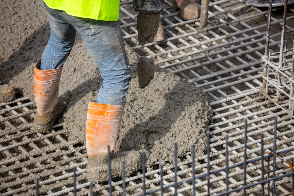 contractor providing concrete services